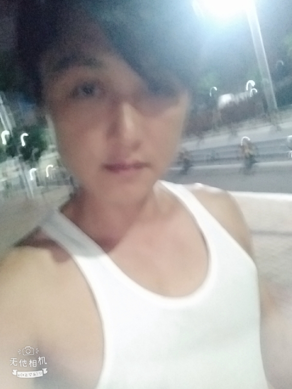 弟弟的第一张照片--东莞相亲服务中心