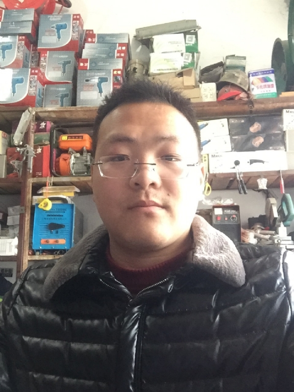 鼎福的第一张照片--东莞相亲服务中心