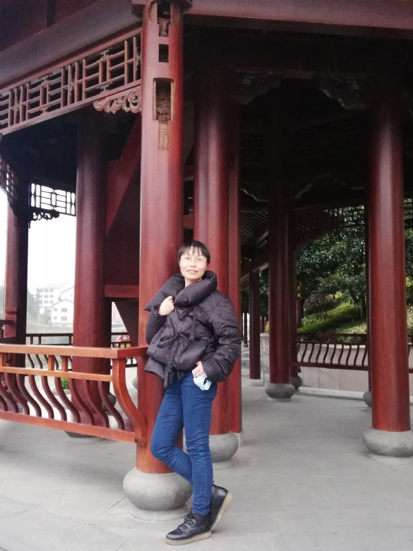 篱落的第一张照片--东莞相亲服务中心