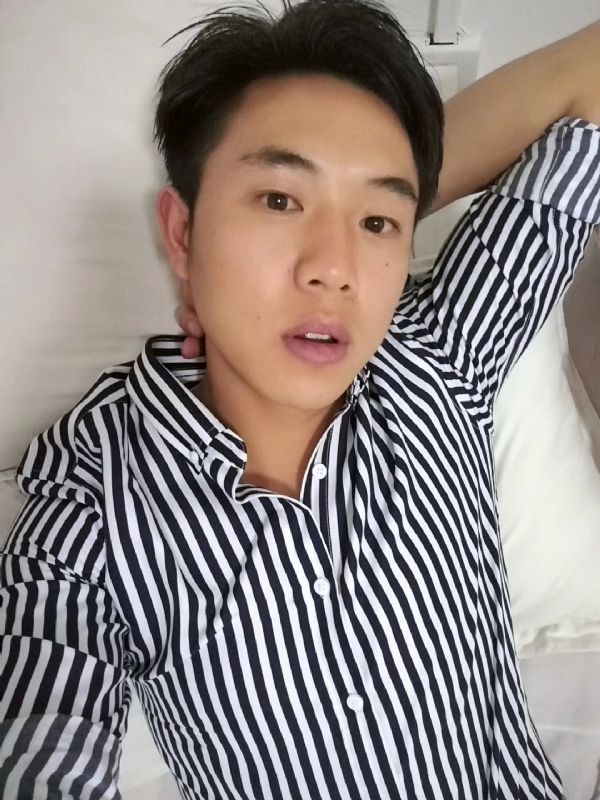 小雷的第二张照片--东莞相亲服务中心