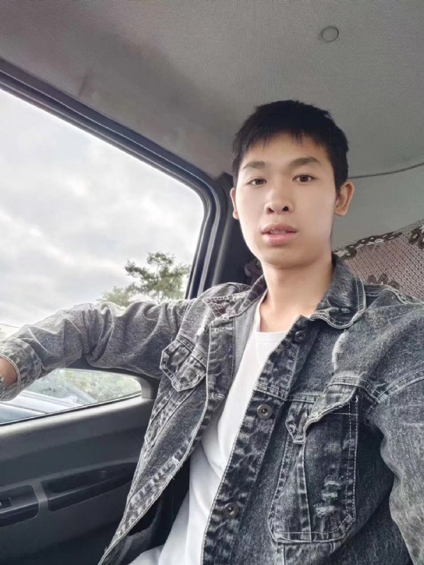 康康的第一张照片--东莞相亲服务中心