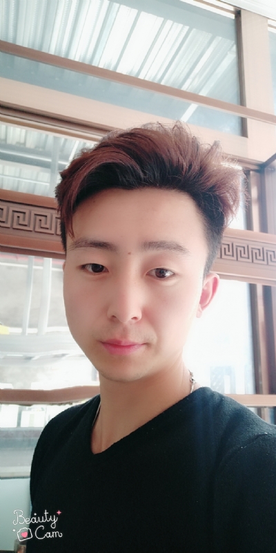 拼命微笑的第二张照片--东莞相亲服务中心