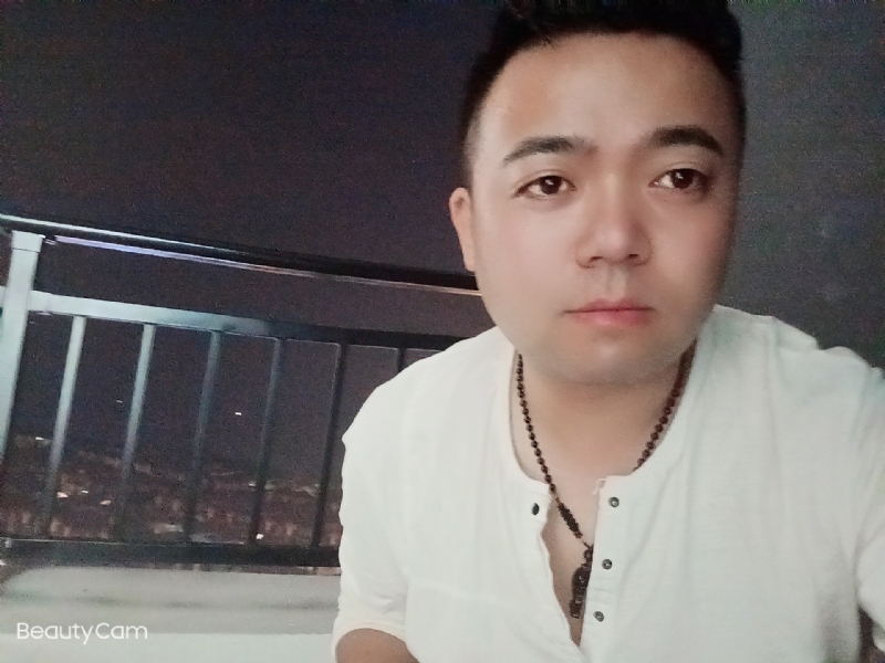 可么嗯哼的第一张照片--东莞相亲服务中心