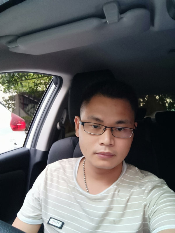 水明的第二张照片--东莞相亲服务中心