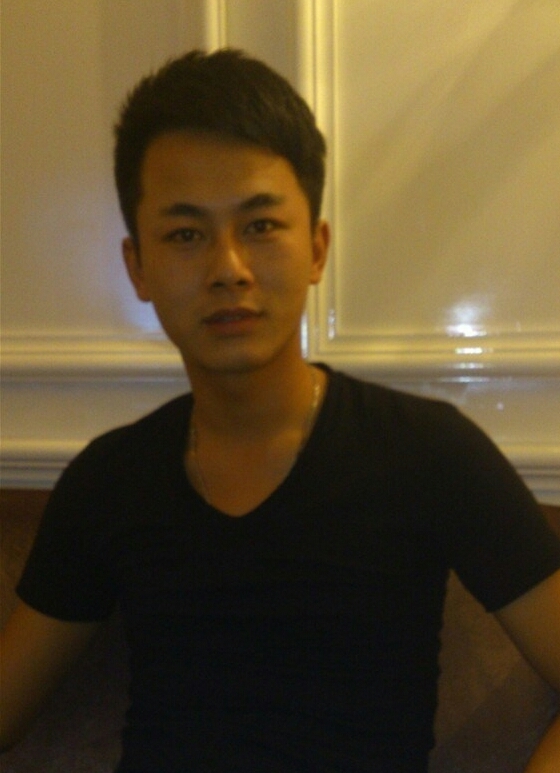 真情的流露的第一张照片--东莞相亲服务中心