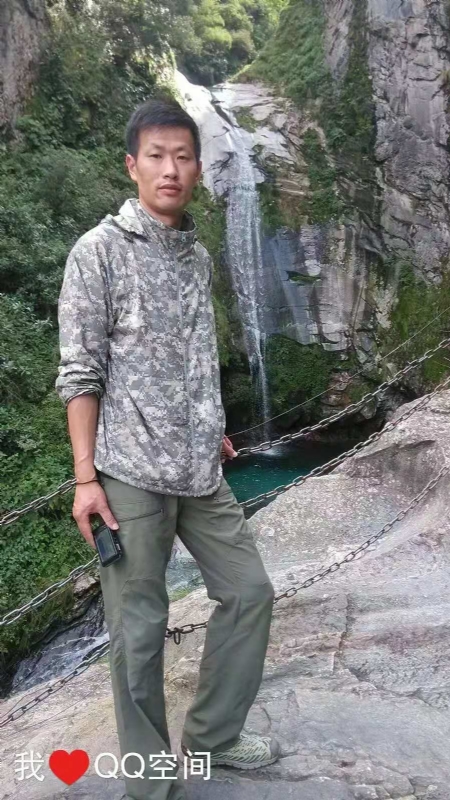 陌颜的第一张照片--东莞相亲服务中心