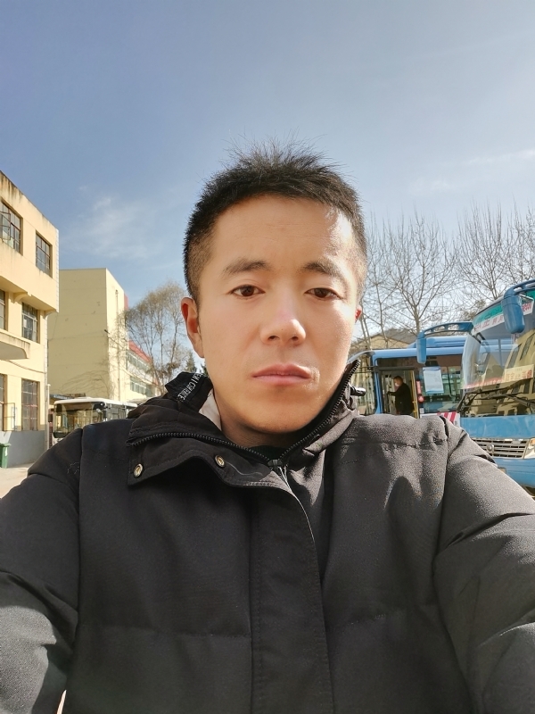 孤独的云的第一张照片--东莞相亲服务中心