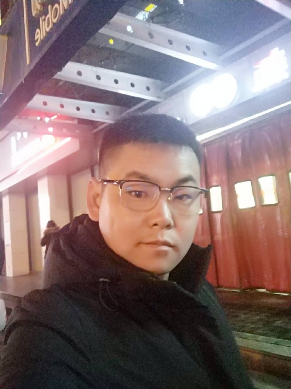 杜跃龙的第二张照片--东莞相亲服务中心