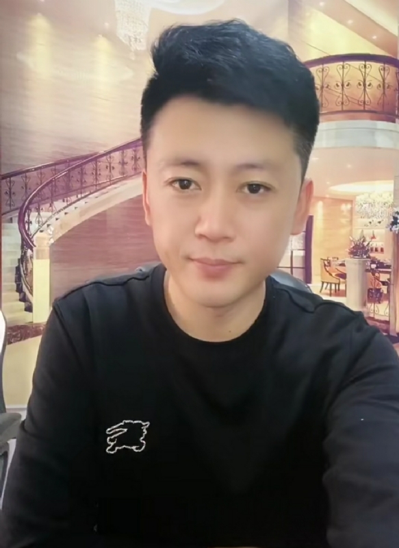 屋顶拾荒人的第三张照片--东莞相亲服务中心