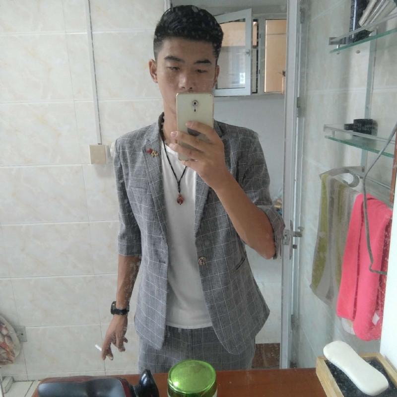 会淹死的鱼的第一张照片--东莞相亲服务中心