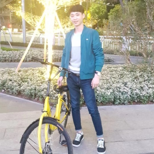 李伟的第一张照片--东莞相亲服务中心