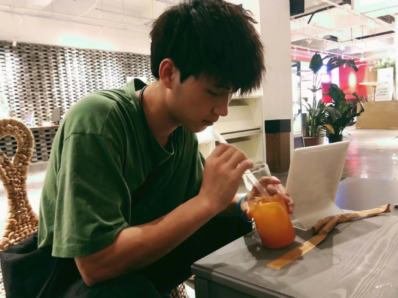 一花一世界的第二张照片--东莞相亲服务中心