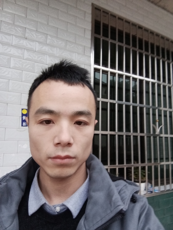 笑得那么开心的第二张照片--东莞相亲服务中心