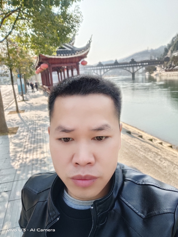 啊锦的第二张照片--东莞相亲服务中心