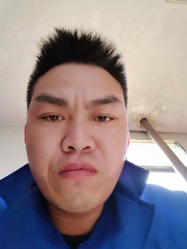 太阳红的第二张照片--东莞相亲服务中心