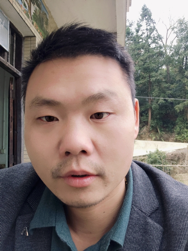 曾小焱的第一张照片--东莞相亲服务中心