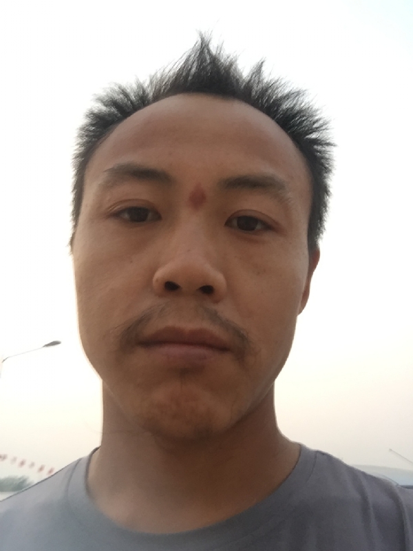 老曹的第一张照片--东莞相亲服务中心