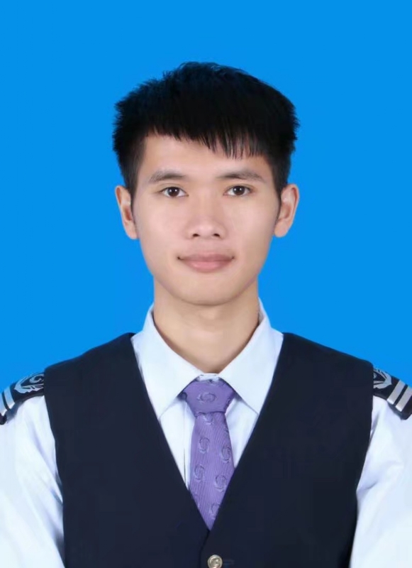 一头奔跑的熊的第一张照片--东莞相亲服务中心