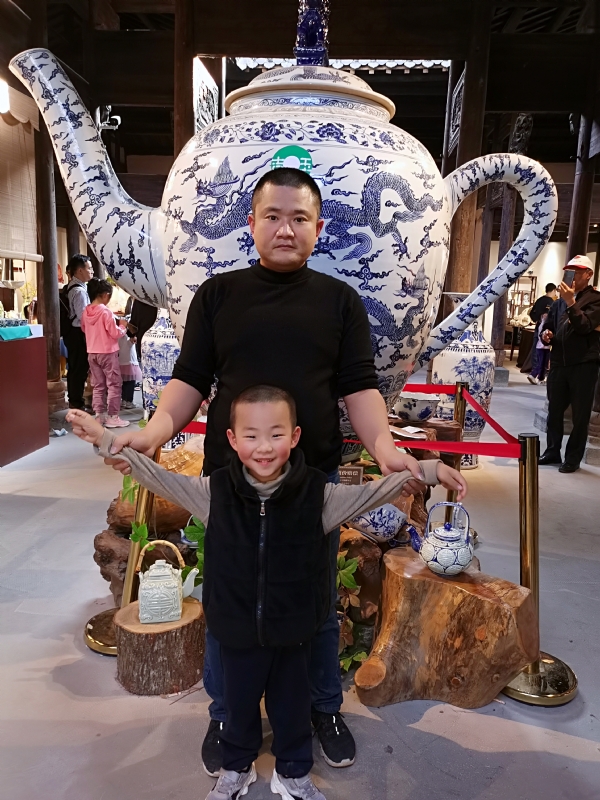 啊柳的第一张照片--东莞相亲服务中心