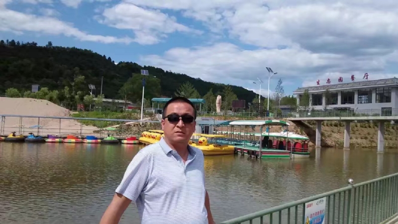 一三缺四的第一张照片--东莞相亲服务中心