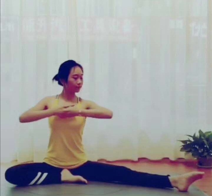 静静子的第一张照片--东莞相亲服务中心