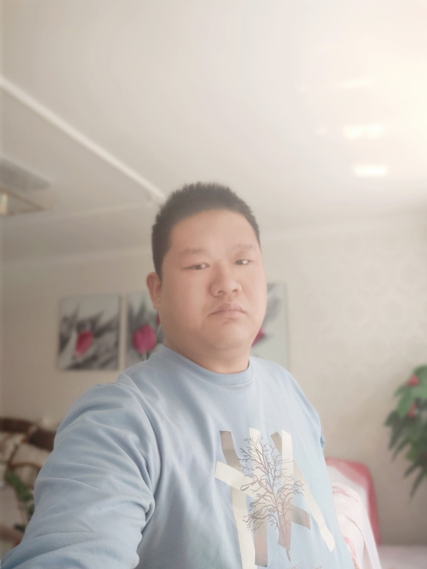 别无选择的第一张照片--东莞相亲服务中心