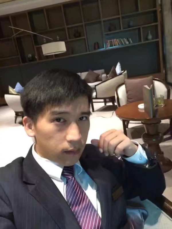一条孤独的鱼的第二张照片--东莞相亲服务中心