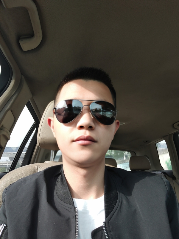 葛先生的第二张照片--东莞相亲服务中心