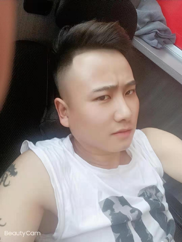 上善若水的第二张照片--东莞相亲服务中心