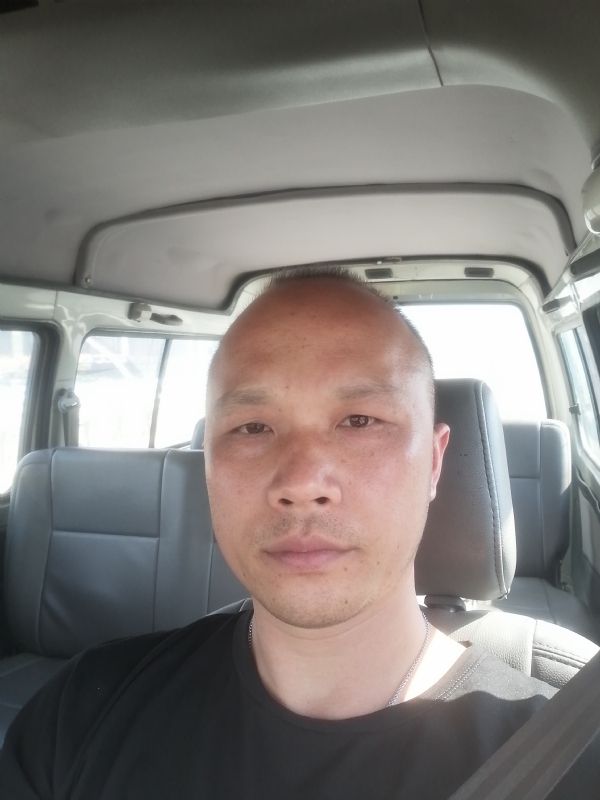 新旺丁的第一张照片--东莞相亲服务中心