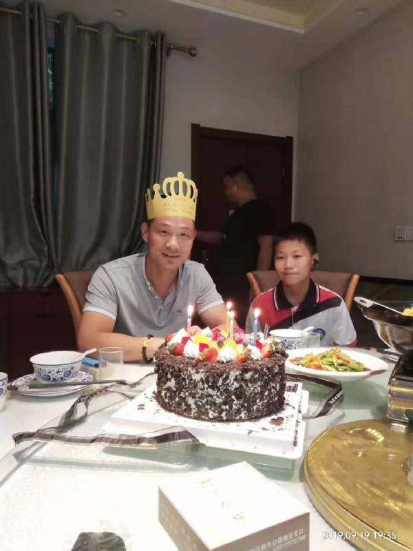 孤独的狼的第一张照片--东莞相亲服务中心