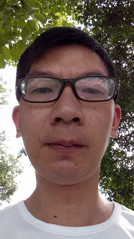 奋斗的第一张照片--东莞相亲服务中心