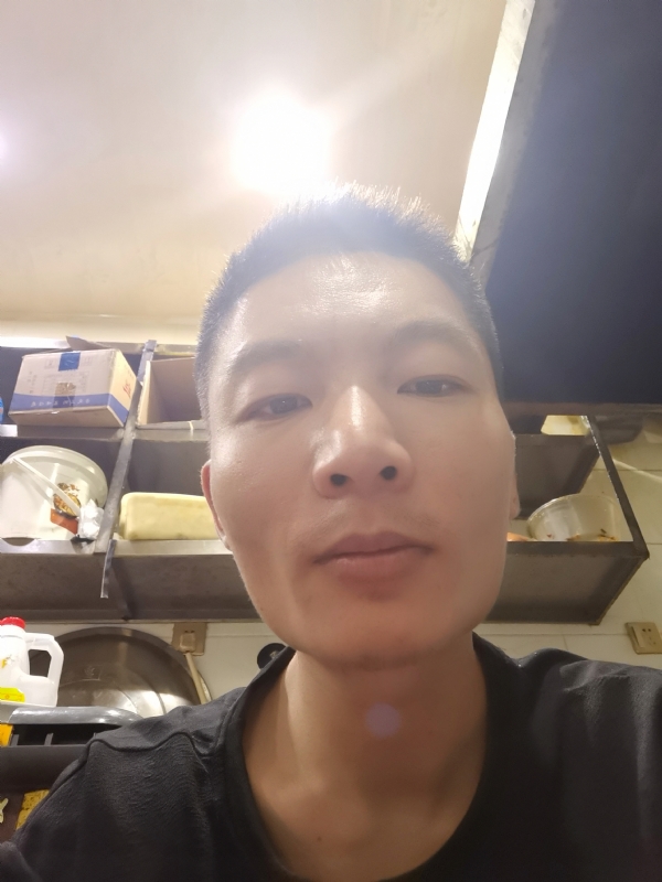 邹先生的第二张照片--东莞相亲服务中心