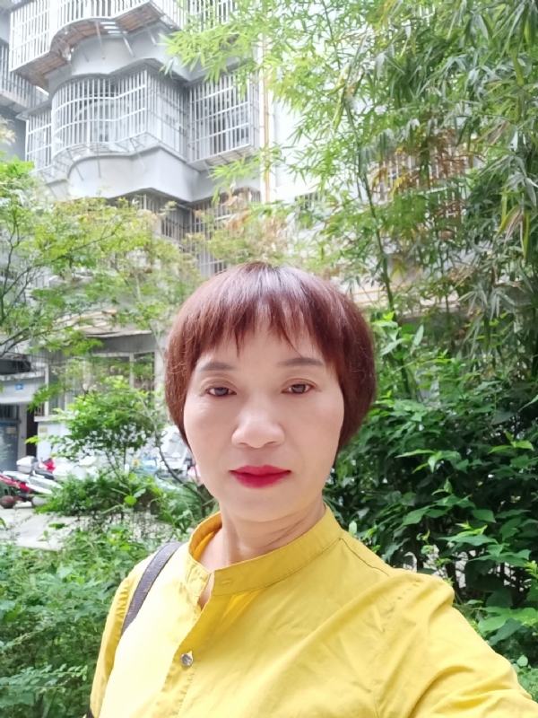 小瓶子的第二张照片--东莞相亲服务中心