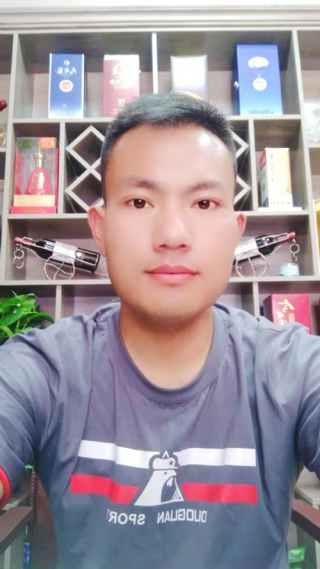 钱乾的第一张照片--东莞相亲服务中心