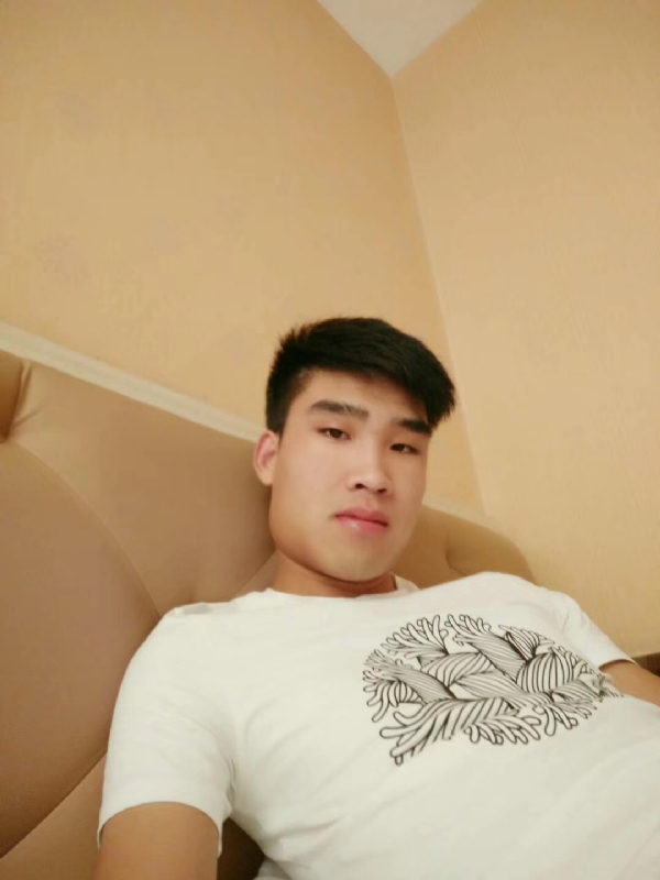 谁不曾孤单上路的第二张照片--东莞相亲服务中心