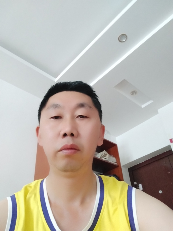 写尽半生纸上酸的第一张照片--东莞相亲服务中心