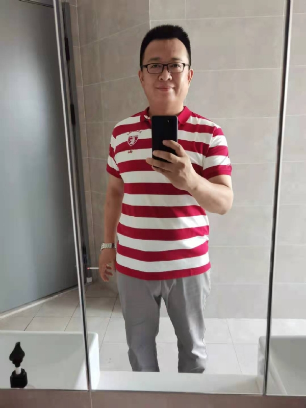 行走的打桩机的第二张照片--东莞相亲服务中心