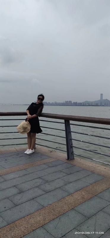 清秋的第一张照片--东莞相亲服务中心