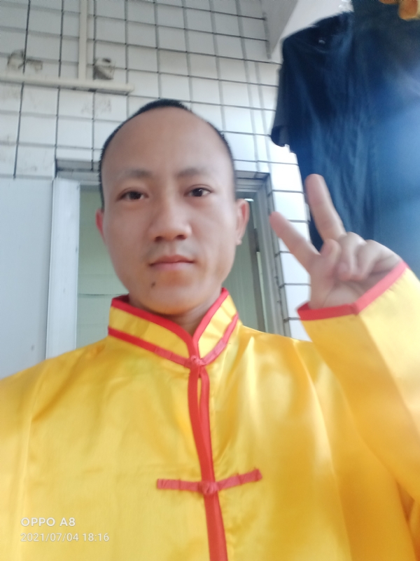 宋福军的第二张照片--东莞相亲服务中心