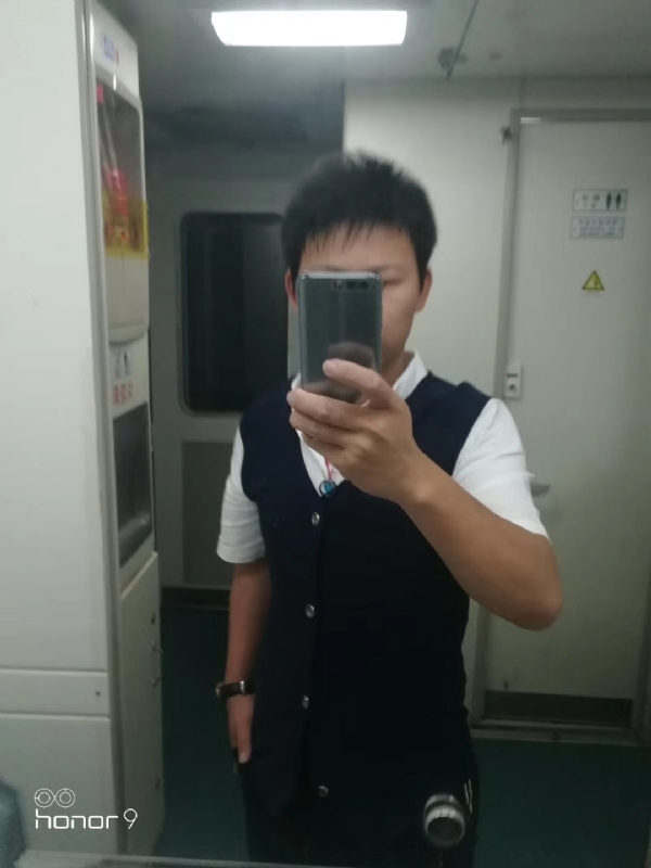 阳光下de幸福的第一张照片--东莞相亲服务中心