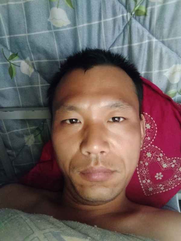 弘扬的第一张照片--东莞相亲服务中心