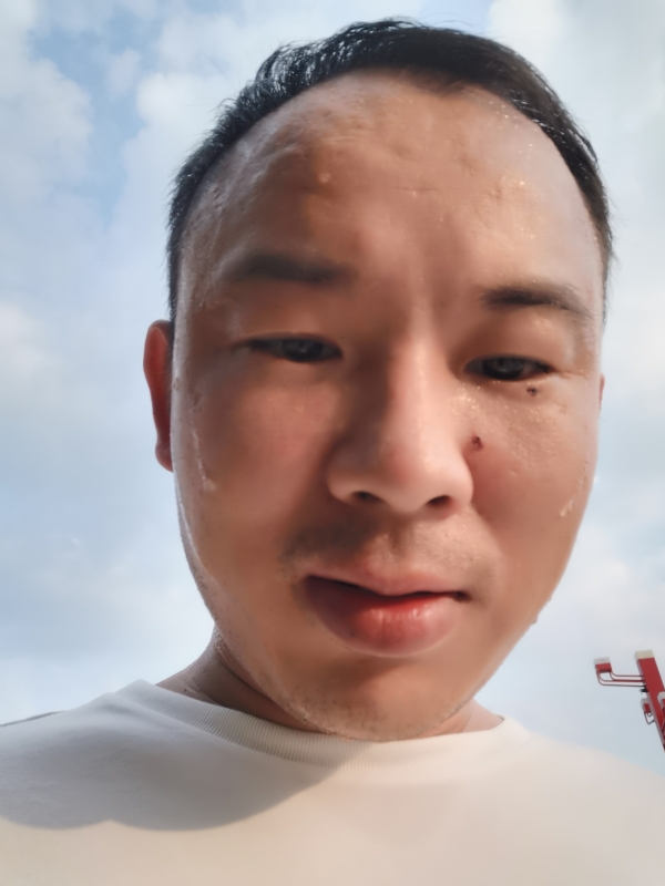 唐老鸭的第一张照片--东莞相亲服务中心