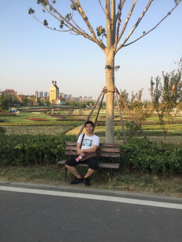 大鹏的第一张照片--东莞相亲服务中心