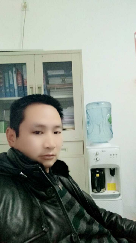 蓝色棒棒糖的第一张照片--东莞相亲服务中心