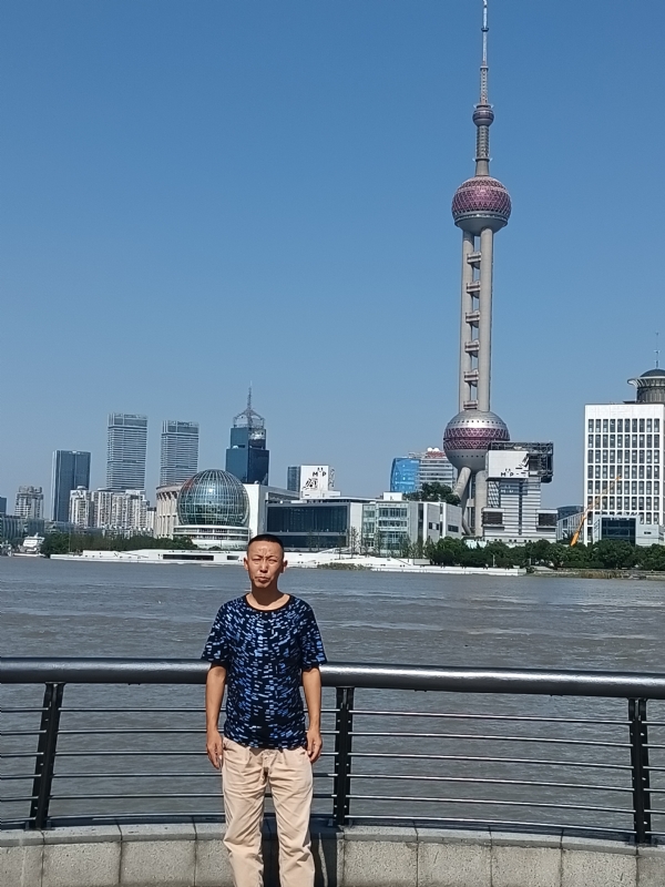 伪装浪漫的第一张照片--东莞相亲服务中心