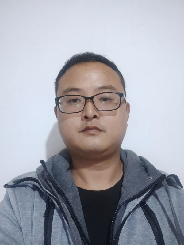 爱在一瞬间的第一张照片--东莞相亲服务中心