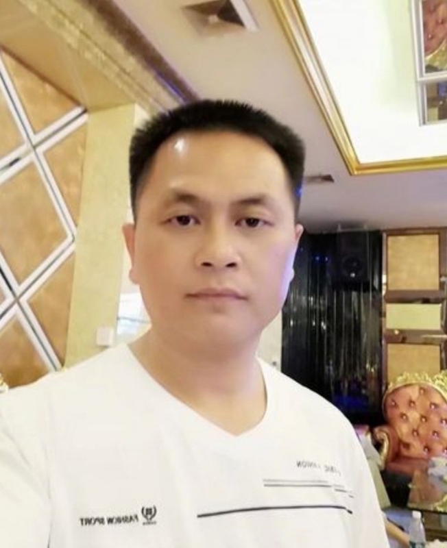 小梁的第一张照片--东莞相亲服务中心