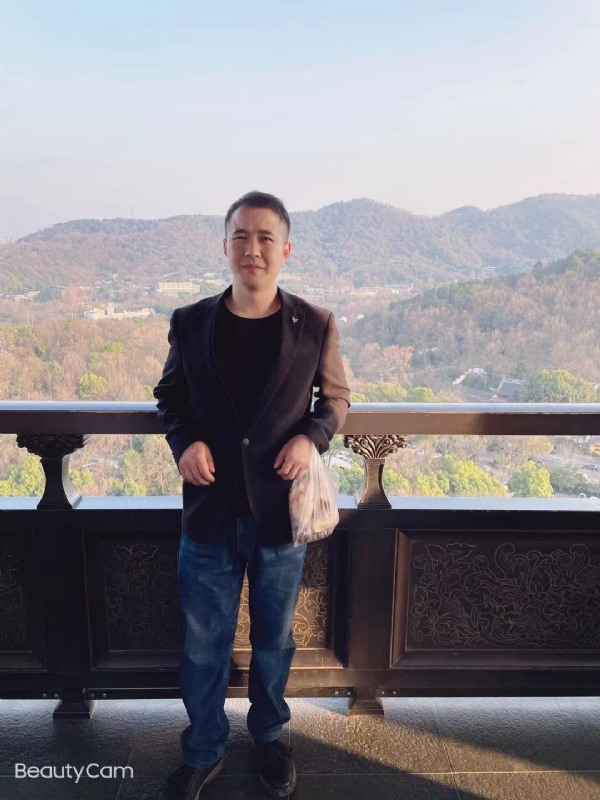 周周的第二张照片--东莞相亲服务中心