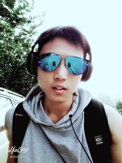 失意的人的第一张照片--东莞相亲服务中心